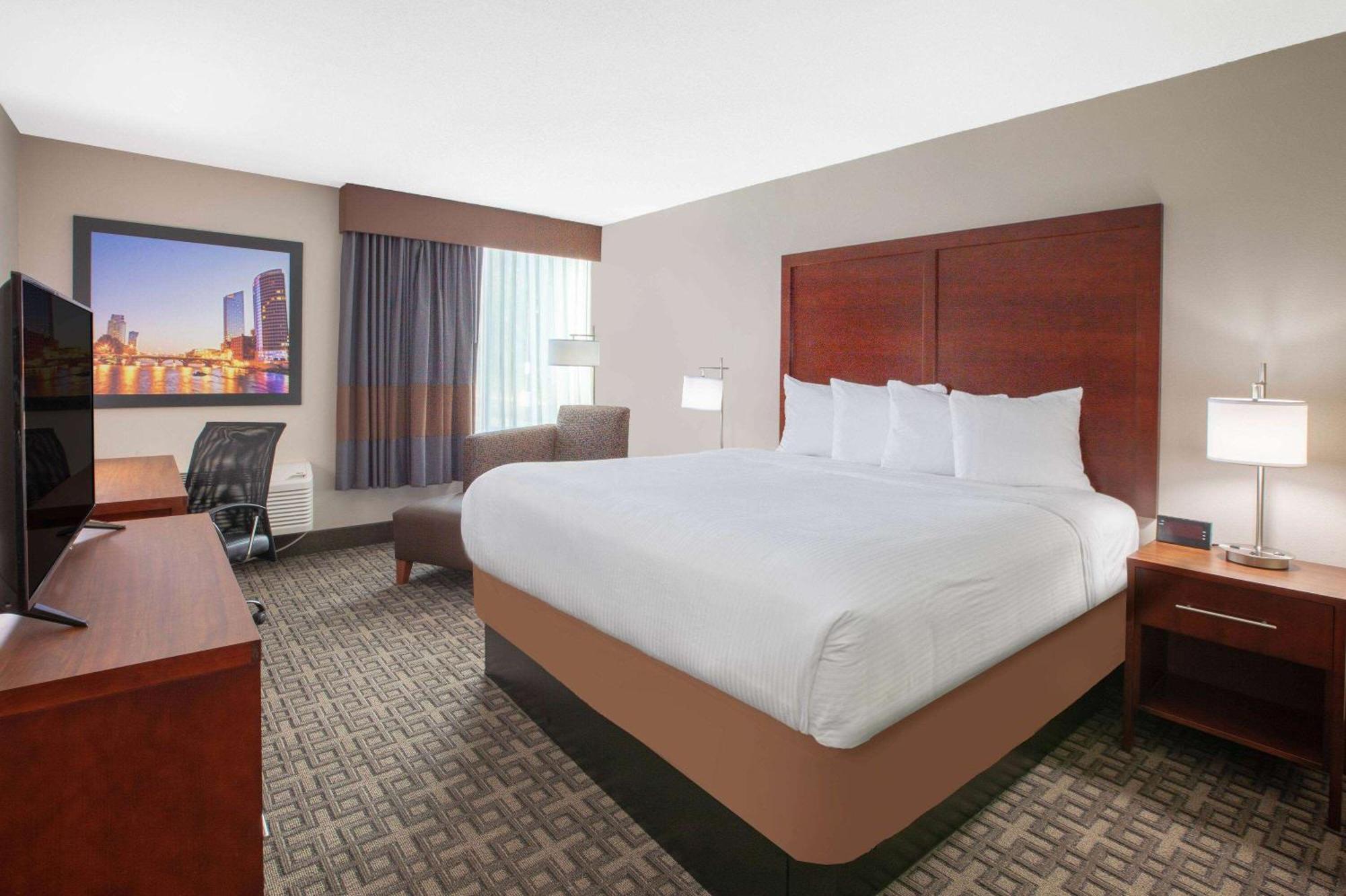 فندق Baymont By Wyndham Grand Rapids Near Downtown وايومنغ المظهر الخارجي الصورة