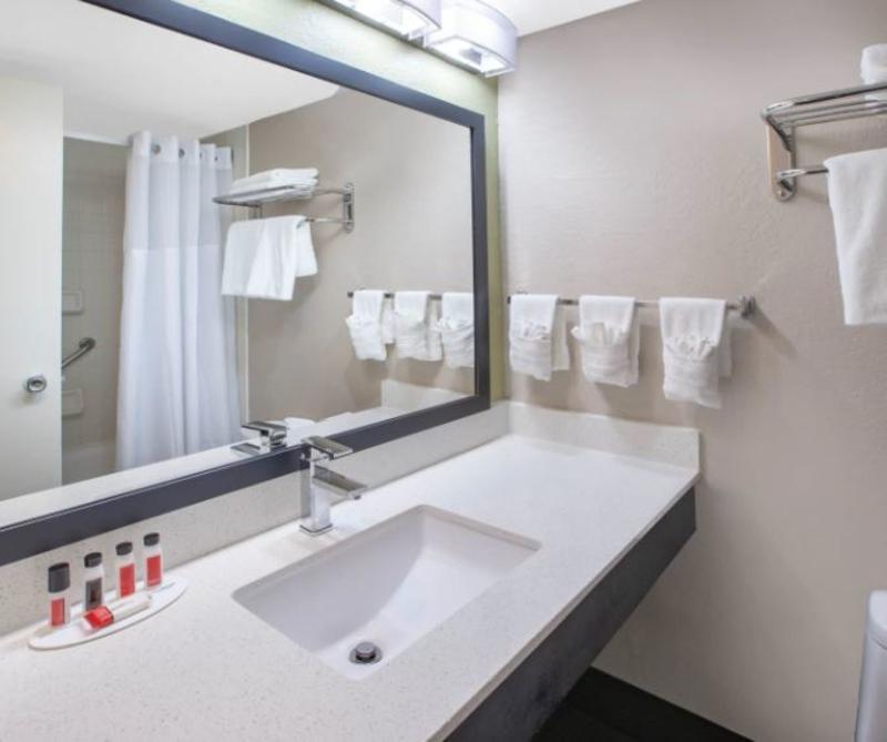 فندق Baymont By Wyndham Grand Rapids Near Downtown وايومنغ المظهر الخارجي الصورة